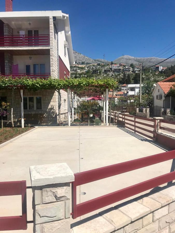 Apartmani Rada Τρέμπινιε Εξωτερικό φωτογραφία