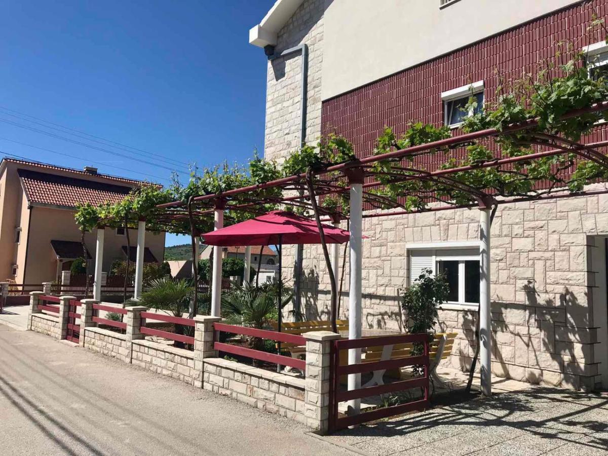 Apartmani Rada Τρέμπινιε Εξωτερικό φωτογραφία